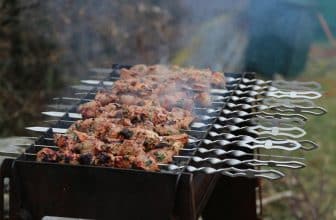 Mangal Grill in Betrieb