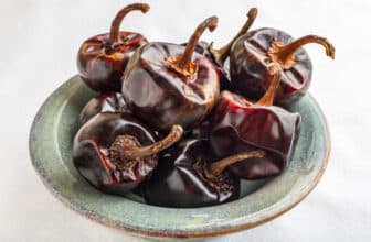 Cascabel Chili Peppers