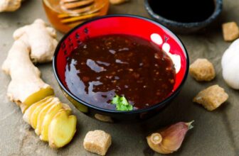 Selbstgemachte Teriyaki Sauce