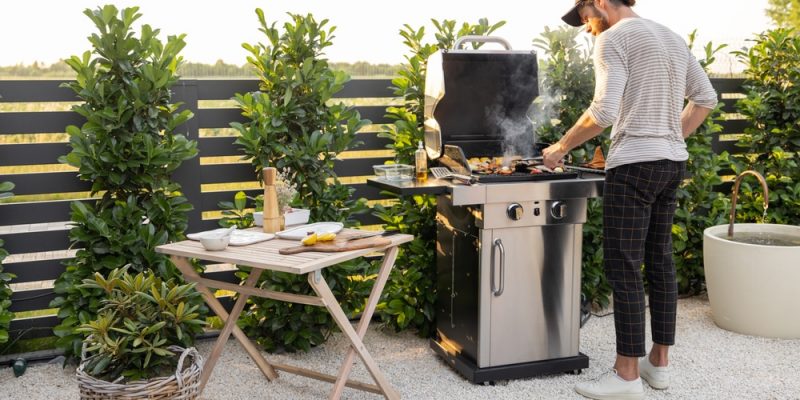 Grillen mit einem Gasgrill